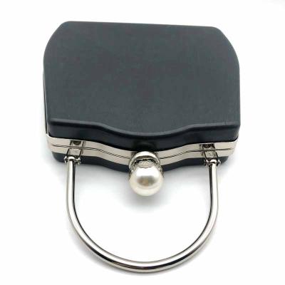 China Women Handbag Metal Purse Frame Clamshell Zinc Alloy Silver Clutch Bag With Handle for sale