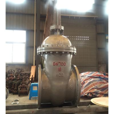 China Large DIN Size General Standard PN16 DN700 Cast Carbon Steel A216 WCB Flanged Gate Valve, Bone and Wedge Solid Y Type Gate Valve for sale