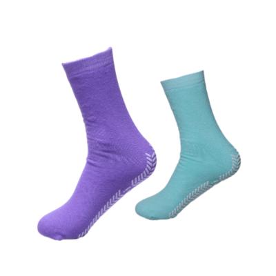 China Anti Bacterial Elastic Anti Slip Seamless Breathable Hospital Socks Disposable Hospital Socks for sale