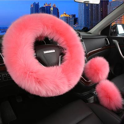 China 2021Girly Multi Color Comfortable Fluffy Car Fuzzy Real Fur Automotive Furry Wheel Cover Steering Set For Women for sale