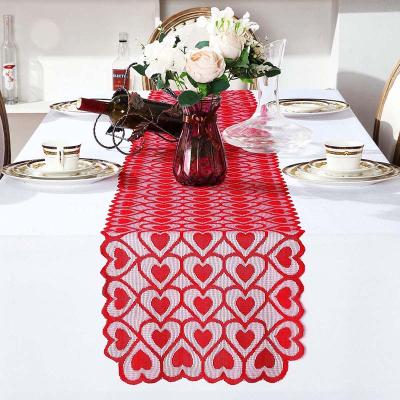 China Modern Red Heart 72inch Lace Wedding Table Runner Table Centerpiece For Thanksgiving Wedding Table Runner Christmas for sale