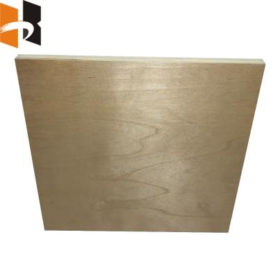 China Building Construction 18mm 3mm Oil Treated Yellow Birch Film Faced Plywood for sale