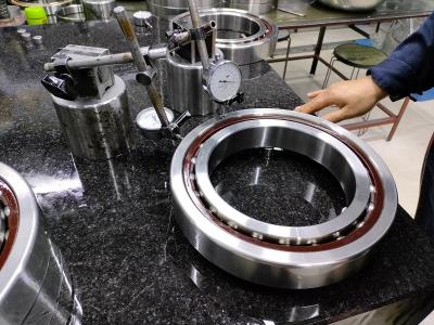 China Machine Spindle Bearings 7040AC Angular Contact Ball Bearing en venta