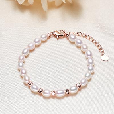 China Fashion Women CLASSIC Custom Luxury Freshwater Pearl Jewelry Bracelets Copper Chain Bracelet for sale