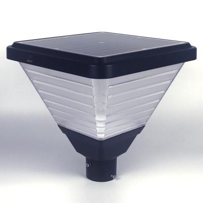 China Aluminio impermeable teledirigido Ip65 todo del alto lumen en luces solares de un jardín del cubo al aire libre 20w, luz solar del césped. en venta