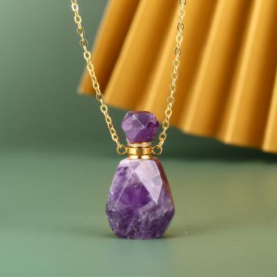 China FASHIONABLE Spray Bottle Essential Oil Quartz Crystal Necklace for sale