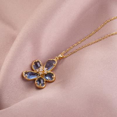 China FASHIONABLE Irregular Crystal Flower Pendant Stainless Steel Necklace Jewelry 18K Gold Plated for sale