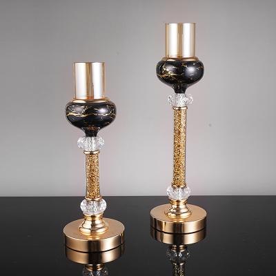 China Vintage Romantic Black Candlelight New Design Pattern Metal Candle Holders Gold Color Candlestick Marble Stand For Wedding Home Decor for sale