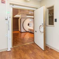 China Manual Mri Room Shielded Doors Rf Single Opening zu verkaufen