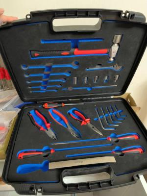 China 40 Piece Non Ferrous Tool Kit With Rust Proof Pliers And Hard Plastic Case for sale