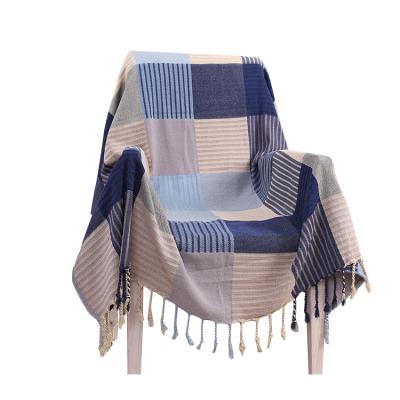 China Manufacturer PORTABLE High Quantity Office Nap Bed Throw Sofa Sofa Leisure Blue White Soft Warm Woven Blankets With Fringe Tassels for sale