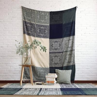 China Dulcis Dulcis PORTABLE Turkish Decorative Soft Comfortable Chenille Woven Throw Blanket 100% Polyester Boho Table Cloth With Tassels for sale