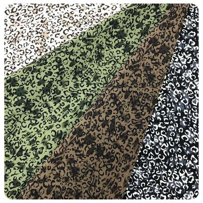 China Latest Wrinkle Resistant Design Lightweight Polyester Fabric Leopard Print Printed Chiffon Fabric For Women's Dresses for sale