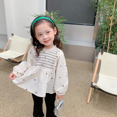 China Spring and Autumn Breathable Children's Vintage Shirt Girls Small Puff Long Sleeve Dot Print Smocked Blouse for sale