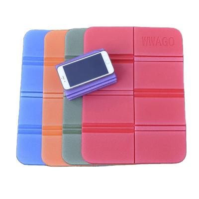 China Outdoor Folding Water Proof Picnic Mat Waterproof Mat Foam Floor Super Lightweight Waterproof Mat for sale