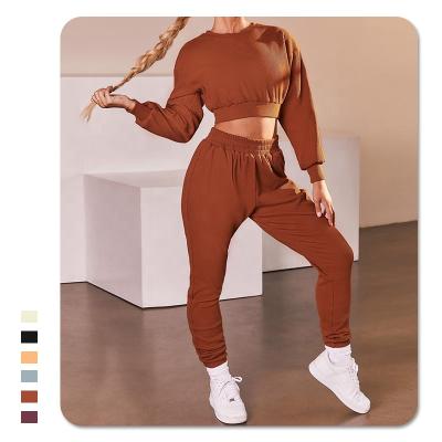 China Breathable Custom Tracksuit For Women Wholesale 2 Piece Crop Top Women Sets Leisure Suits For Ladies for sale