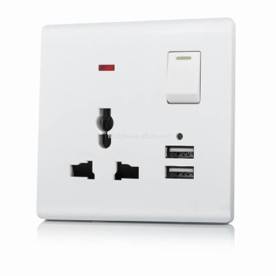 China Hot Sales Convenient 13a USB-c Socket 250v And 12v Universal 86mm Plug With Left 2 USB Switch Wall Outlet Power Socket With USB for sale