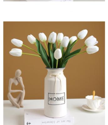 China Bulk Artificial Flowers Eco-Friendly White Tulips Floral Home Centerpiece Wedding Table Decoration Bride Artificial Bouquet Real Touch for sale