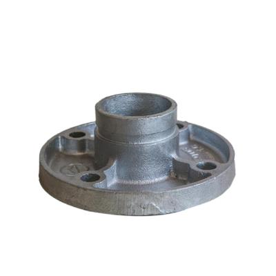 China Black Malleable Iron Floor Flange 3 Hole Flange Dn15 1/2 Bspt Thread Customized for sale