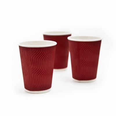 Chine Tasse de papier peint jetable de papier recyclable d'ondulation de la tasse 9OZ avec des couvercles pour le café chaud à vendre