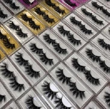 China 2019 Natural Long New Fashion Private Label Lashes False Eyelashes 25MM 27MM 28MM for sale