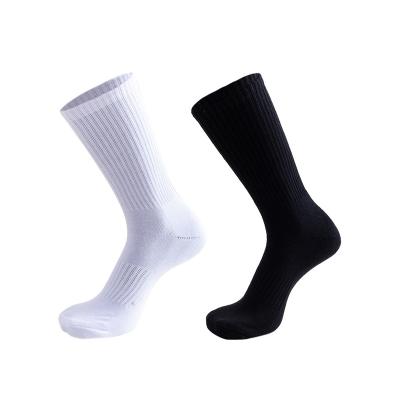 China Sustainable White Crew Socks Mens Customized Cotton Socks for sale