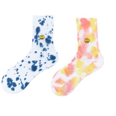 China Viable Color Tie Dye Embroidered Terry Face Cushion Fashion Sports Crew Socks Tie Dye Unisex Socks for sale