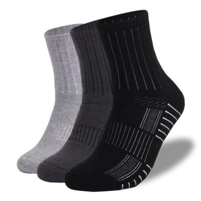 China QUICK DRY Merino Wool Sock Thick Wool Recycling Unisex Warm Outdoor Winter Increasing Crew Sports Socks With Logo for sale