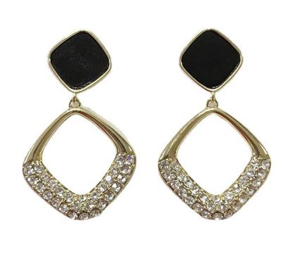 China CLASSIC Explosive Simple Diamond Stud Earrings-Set Premium Earrings For Women for sale