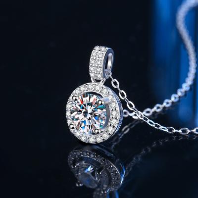 China FASHIONABLE NEW round S925 zircon necklace moissanite silver diamond pendant elegant and simple for sale