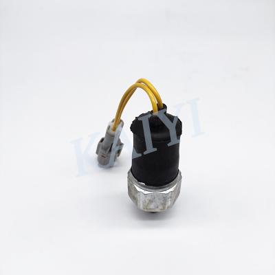 China Universal Machinery Repair Shop Multi-Model 6BG1/EX200-5/ZAX200 Engine Oil Pressure Sounder 1-82410170-1 Engine Oil Pressure Sensor for sale