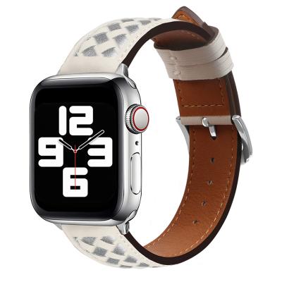 China Dermis Beige Rose Apple Watch Band Leather Hand - Woven Fashion Patchwork Color 44 45 49mm For Applewatch87654321 Ultra Watch Band iwatch for sale