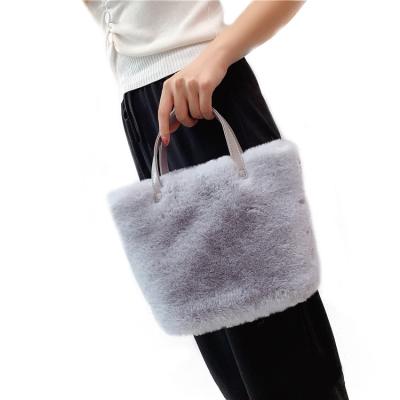 China New Cute Heart Shaped Lady Purse Messenger Bags Lady Faux Fur Handbag Fashion Jtfur Fashion For Women for sale