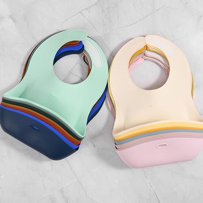 China Manufacturers High Quality Baby Bibs BPA Solid Color Silicone Free Running Soft Waterproof Newborn Bib for sale