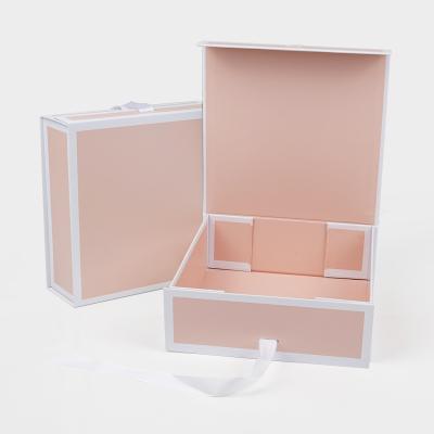 China AP38B Materials Bridesmaid Proposal Storage Custom Gift Recycled Packaging Paper Foldable Magnetic Gift Box With Ribbon Closure for sale