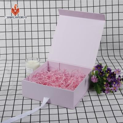 China AP05 Recycled Folding Materials Pink Cardboard Packaging Custom Luxury Magnetic Gift Box With Magnetic Closure for sale