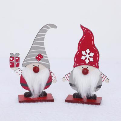 China Christmas Table Ornaments Excellent Quality Wooden Xmas Decoration DIY Fashionable Wooden Doll Faceless Gnomes for sale