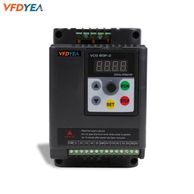 China 1.5KW 220V 3 phase output 7A 2hp vfd pump drive AC drive 0/60Hz single input solar pump controller 155mm*100mm*150mm for sale