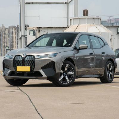 China 2023 2.0T benzine hybride auto's BMW X3 PHEV 245 pk L4 5 zitplaatsen SUV 230km/h Te koop