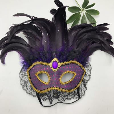 China Masquerade Costume Masquerade Mask / Lace with Feathers and Ribbon for sale