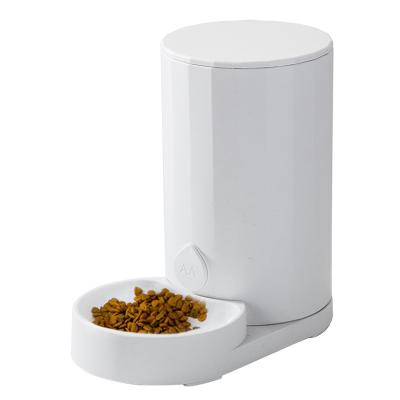 China Classic Design Automatic Dog 2.5L Pure White Cat Feeder Enlarged Outlet Slot Automatic Pet Food Feeder for sale