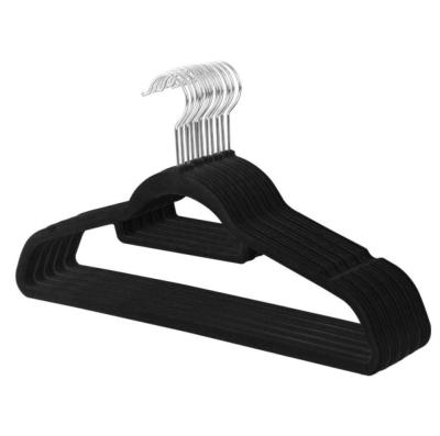 China Spike Anti Slip Clothes Rubber Plastic Garment Suit Hanger With Notches And Tie Rod for sale