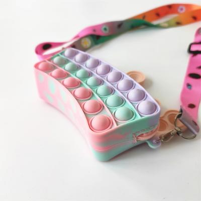 China New fashion child decompression bubble silicone child bag children oblique spread legs the new bag bag for children school for sale