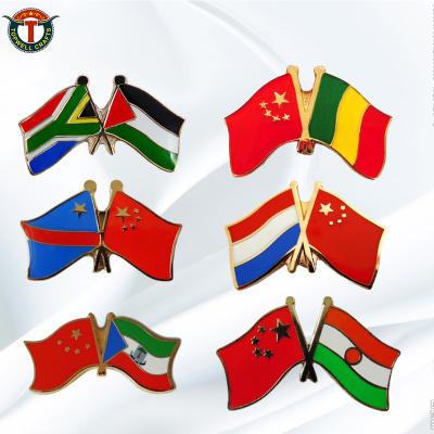 China Hot Selling 3D Products In USA With Friendship Colorful Country National Enamel Metal PatternCustom Flag Pin Badge for sale