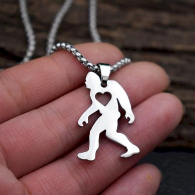 China CLASSIC Stainless Steel Love Bigfoot Necklace Heart Jewelry Camping for sale