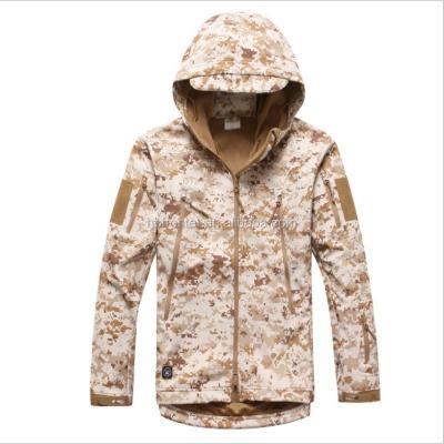 China Durable anti-static military mountain softshell jacket, camouflage digital color desert tactical jacket for sale