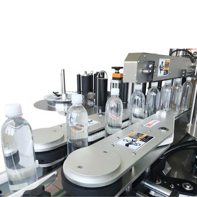 China Gel automatic bottles beverage shower labeling machine plastic bottle labeling machine high speed body wash bottle labeling machine for sale