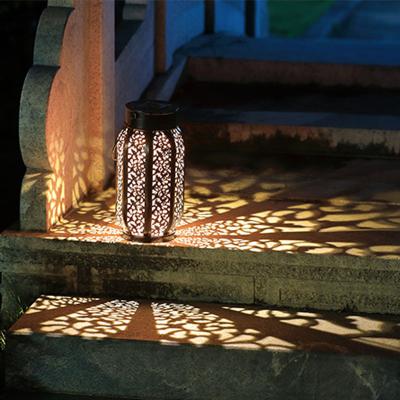 China Outdoor Garden Lantern Solar Lanterns Led Decorative Retro Lights For Patio Lights for sale