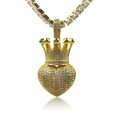 China Hiphop Crown Heart Pendant Iced Out Hip Hop Charm Mens Womens Zircon Paved Pendant Jewelry for sale