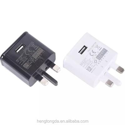 China High Quality Durable QC3.0 For Samsung S6 S8 Fast UK Plug 3 Plug USB Wall Charger Mobile Travel Charger White/White for sale